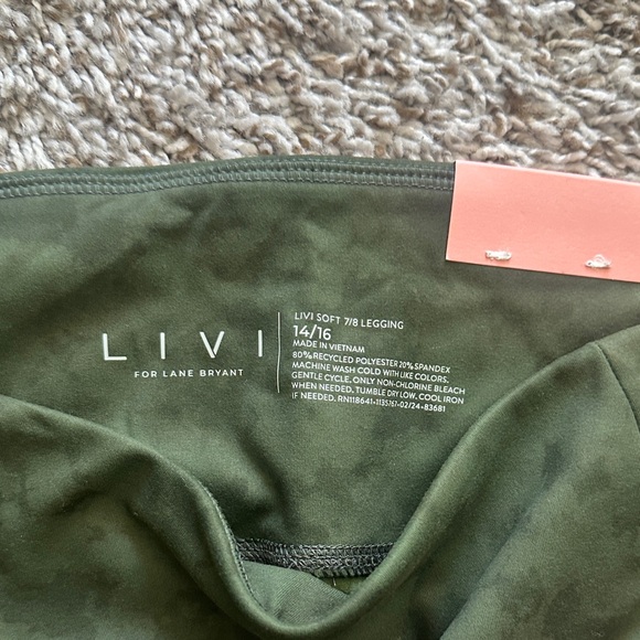 Livi Active Forest Green Leggings - Picture 2 of 3